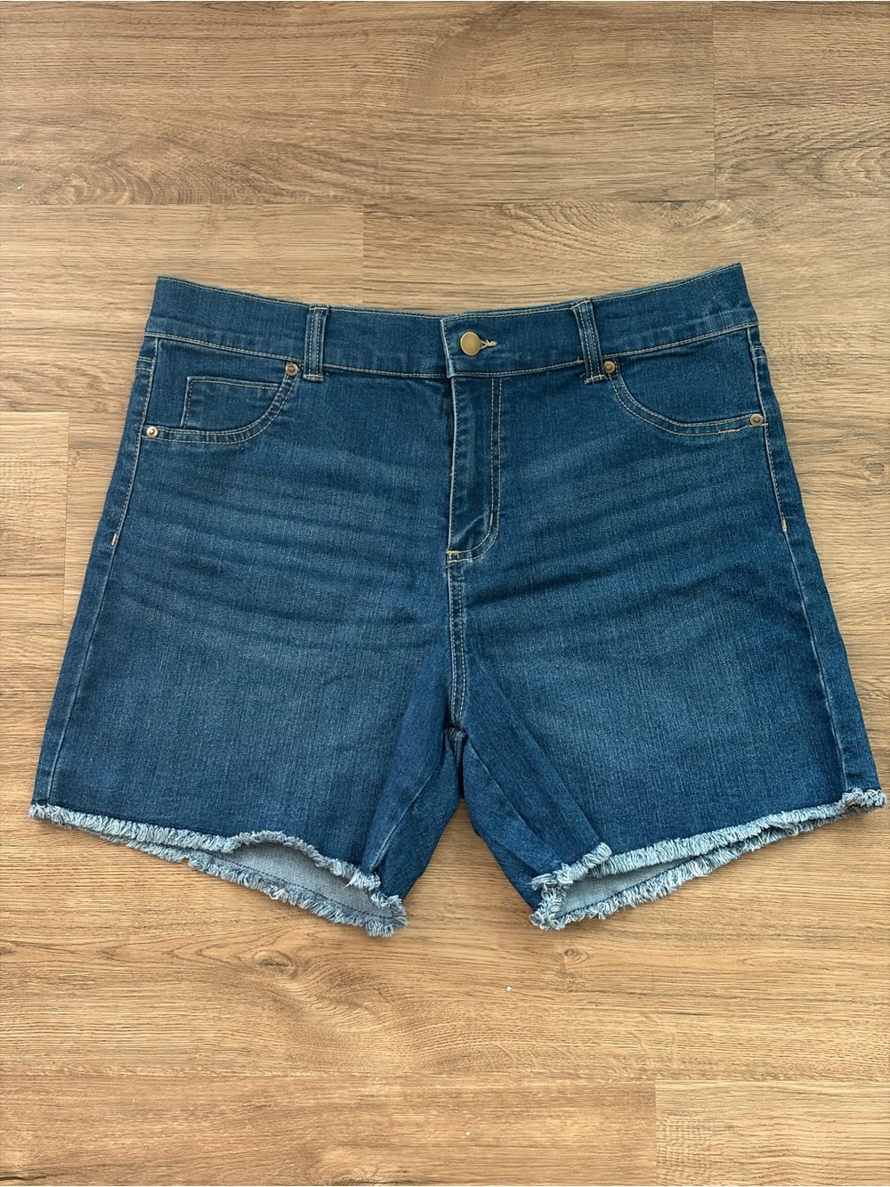 Just Be High-Rise Medium Wash 5” Denim Shorts - Picture 1 of 6